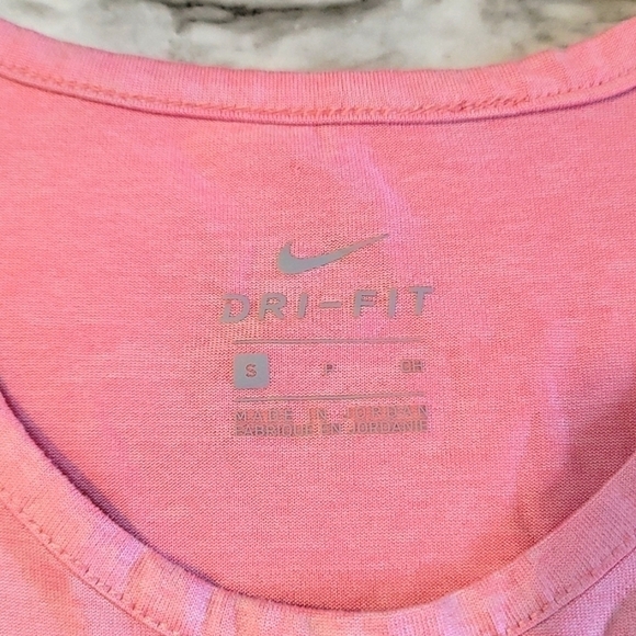 Nike dri-fit Wyoming Roots tank light pink Great preworn condition size small - Picture 3 of 5